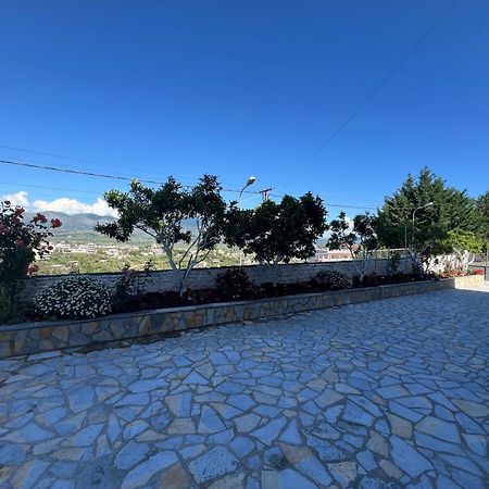 Amazing Familiar Apartments And Rooms Sarandë Exterior foto
