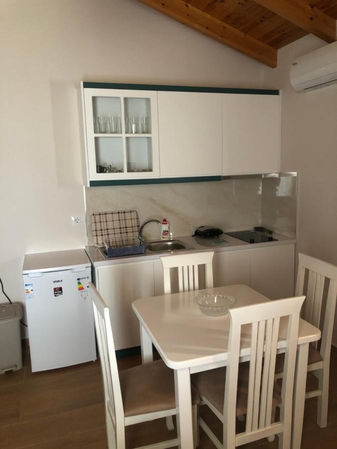 Amazing Familiar Apartments And Rooms Sarandë Exterior foto