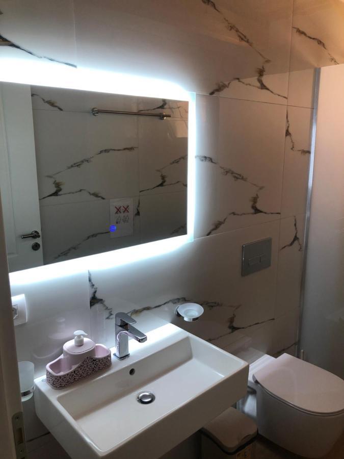 Amazing Familiar Apartments And Rooms Sarandë Exterior foto